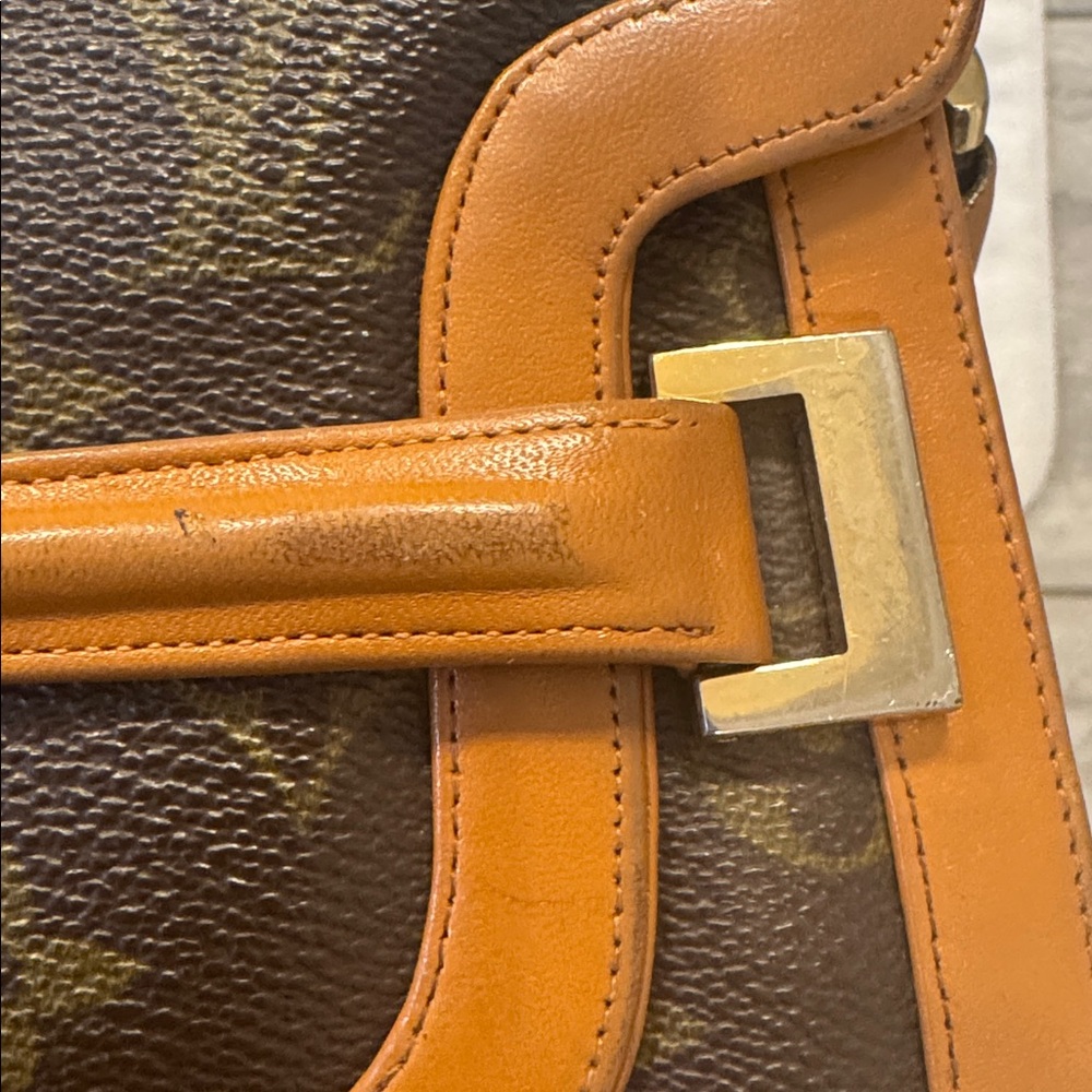 VINTAGE Louis Vuitton Shoulder Bag - Picture 7 of 16